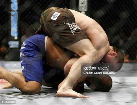 royce gracie vs matt hughes full fight|UFC 60: Hughes vs. Gracie Fight Results .